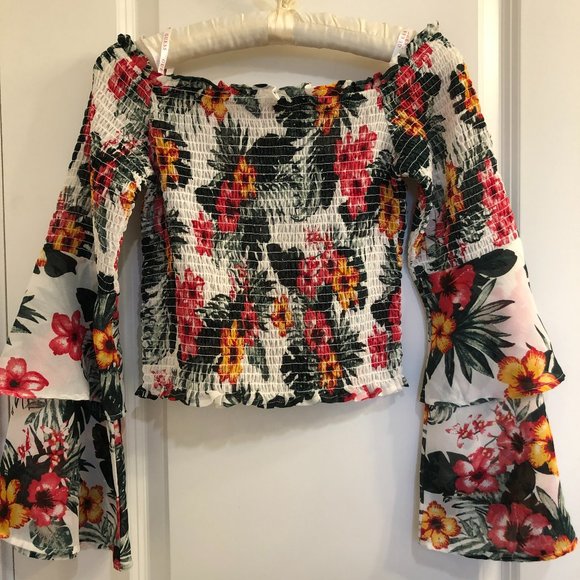 GUESS Tropical Hawaiian Ruffled Top - Picture 2 of 4